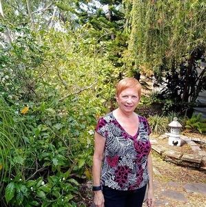 Meet your Posher, Adrienne